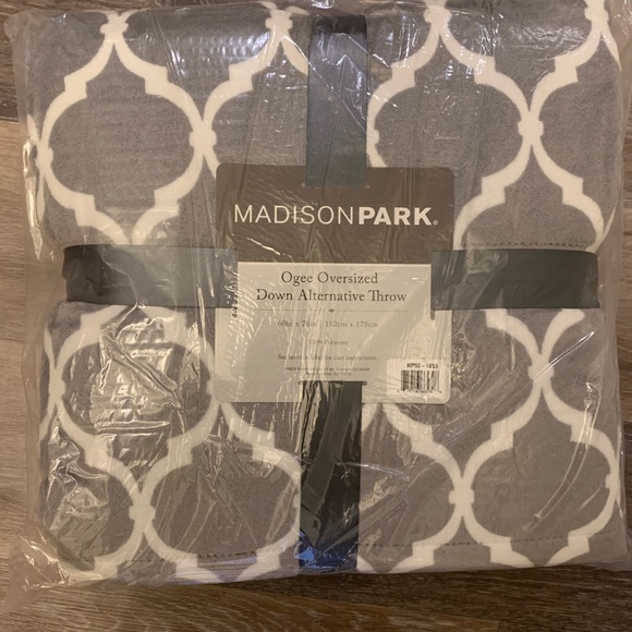 Oversized down alternative throw -  gray - Picture 3 of 3